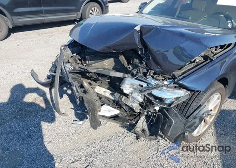 2017 BMW 320 xDrive from USA, damaged, VIN WBA8E5G57HNU22393